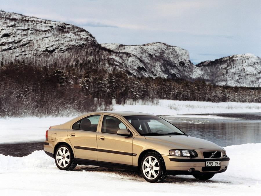 Volvo S60 AWD 2002 года  (фото 8 из 13)